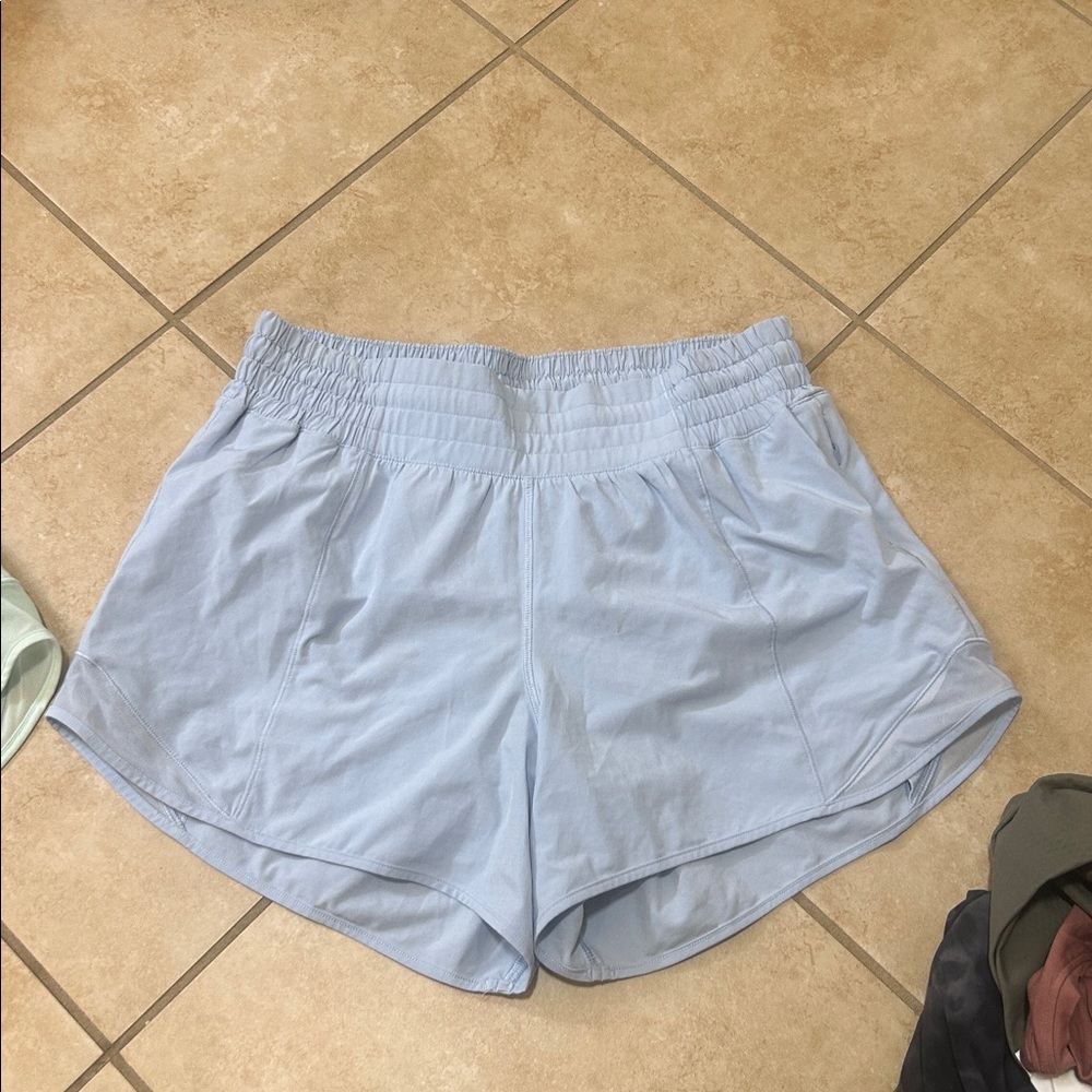 Lululemon hotty hots 6Tall